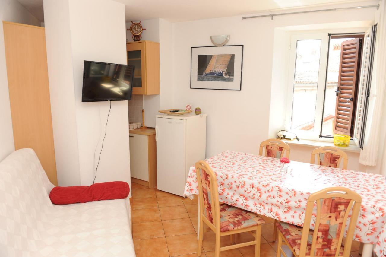 Apartma Lavela Apartman Izola Kültér fotó